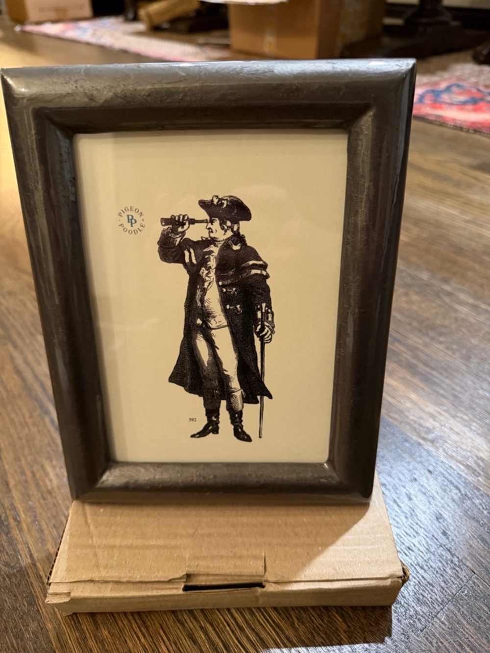 NIB “PIGEON & POODLE” Gray Burl Resin Frame With Picture